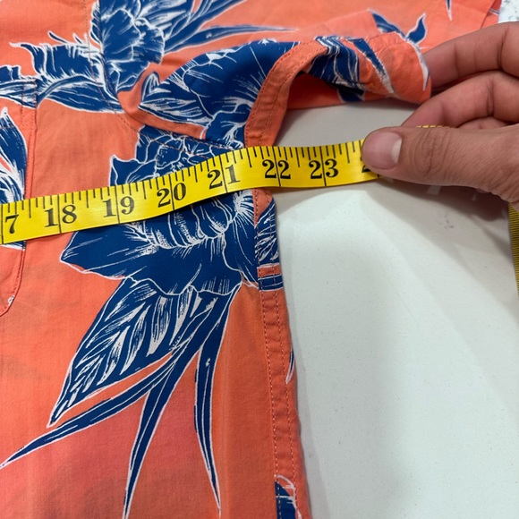 Levi’s floral short sleeve collared shirt relaxed fit - Picture 7 of 7